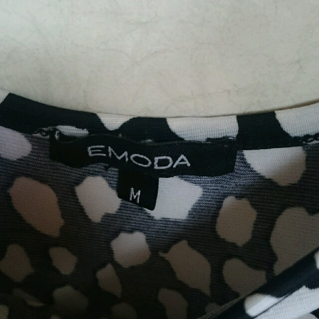 EMODA(エモダ)のEMODA エモダ ノースリーブトップス レディースのトップス(カットソー(半袖/袖なし))の商品写真