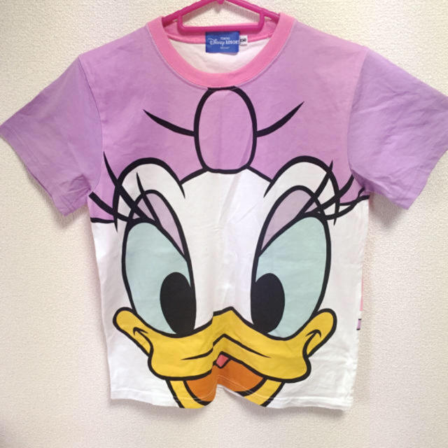 Disney(ディズニー)のディズニー Ｔシャツ【デイジー】 キッズ/ベビー/マタニティのキッズ服女の子用(90cm~)(Tシャツ/カットソー)の商品写真