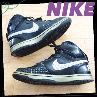 ナイキ(NIKE)のNIKEスタッズハイカットスニーカー(スニーカー)