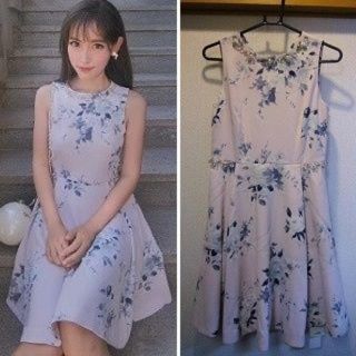 スナイデル(SNIDEL)のちひろ様専用☆ 2016SS💖snidel ペイントフラワービジューワンピース(ひざ丈ワンピース)