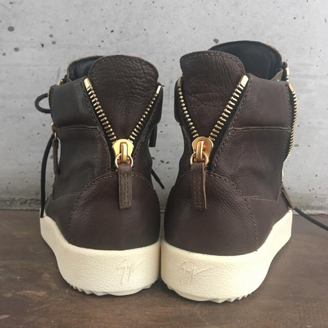 GIUZEPPE ZANOTTI(ジュゼッペザノッティ)の【新品】Giuseppe Zanotti ハイカット ビジュー スニーカー レディースの靴/シューズ(スニーカー)の商品写真