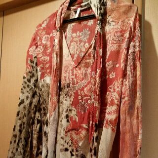 ロベルトカヴァリ(Roberto Cavalli)のゆな様専用品です ロベルトカヴァリ　シルクブラウス(シャツ/ブラウス(長袖/七分))