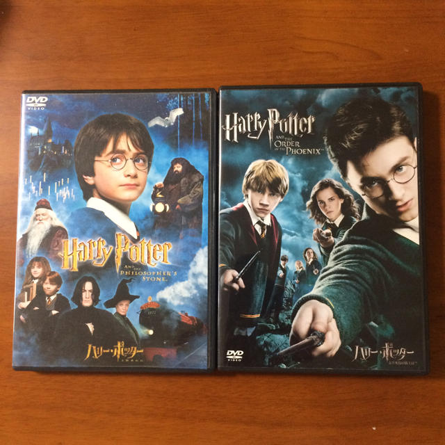 「ハリーポッターと賢者の石」&「ハリーポッターと不死鳥の騎士団」DVD  エンタメ/ホビーのDVD/ブルーレイ(外国映画)の商品写真