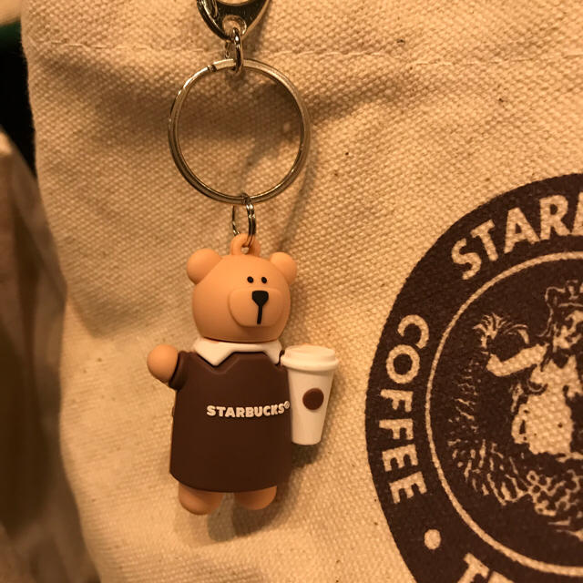 Starbucks Coffee(スターバックスコーヒー)の海外スタバ❤︎旧ロゴトートバッグ&ベアリスタキーホルダー(茶色) レディースのバッグ(トートバッグ)の商品写真