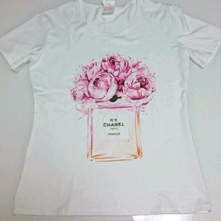 ソサエティシックス(Society6)の香水シャツ香水瓶Tシャツ花柄(Tシャツ(半袖/袖なし))