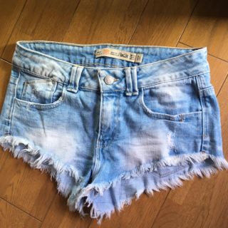 ザラ(ZARA)のzara ショートパンツ(ショートパンツ)