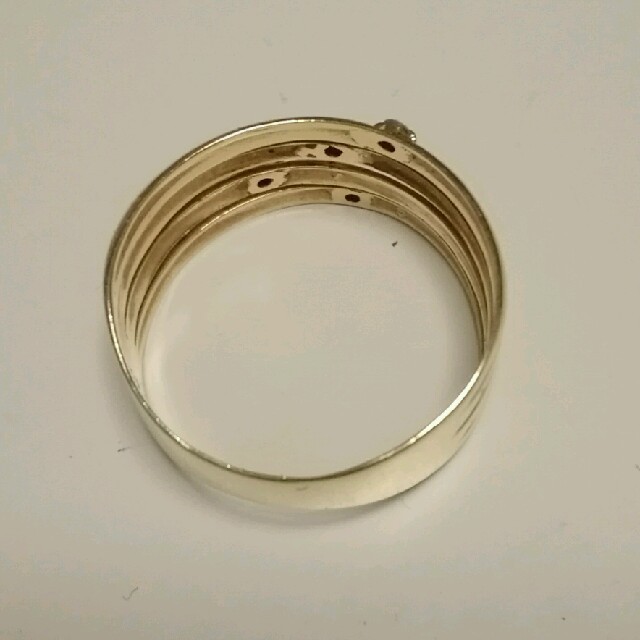 期間限定特価!!18kの小さな４つのダイヤ入り金の指輪　25日まで! レディースのアクセサリー(リング(指輪))の商品写真