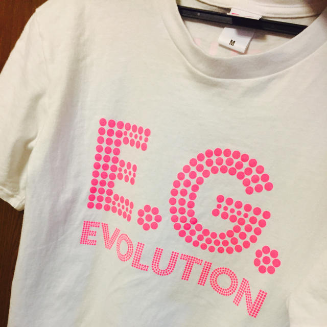 E-girls(イーガールズ)のE-girls EG.LEVOLUTION Tシャツ 完売品 エンタメ/ホビーのタレントグッズ(アイドルグッズ)の商品写真