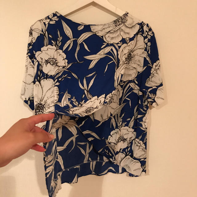 ZARA(ザラ)のZARAトップス レディースのトップス(シャツ/ブラウス(半袖/袖なし))の商品写真