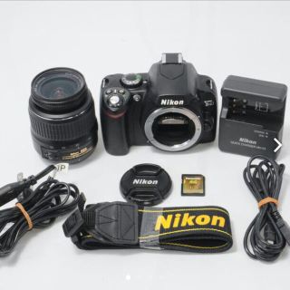 ニコン(Nikon)の★美品★ショット数極小！NIKON ニコン D40レンズ！ (デジタル一眼)