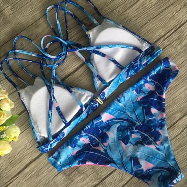 再入荷♡インポート ビキニ♡バナナリーフ柄 レディースの水着/浴衣(水着)の商品写真