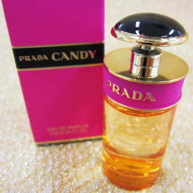 PRADA(プラダ)のPRADA CANDY  コスメ/美容の香水(香水(女性用))の商品写真