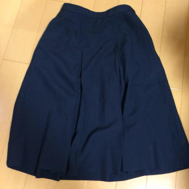 紺のロングスカート レディースのスカート(ロングスカート)の商品写真