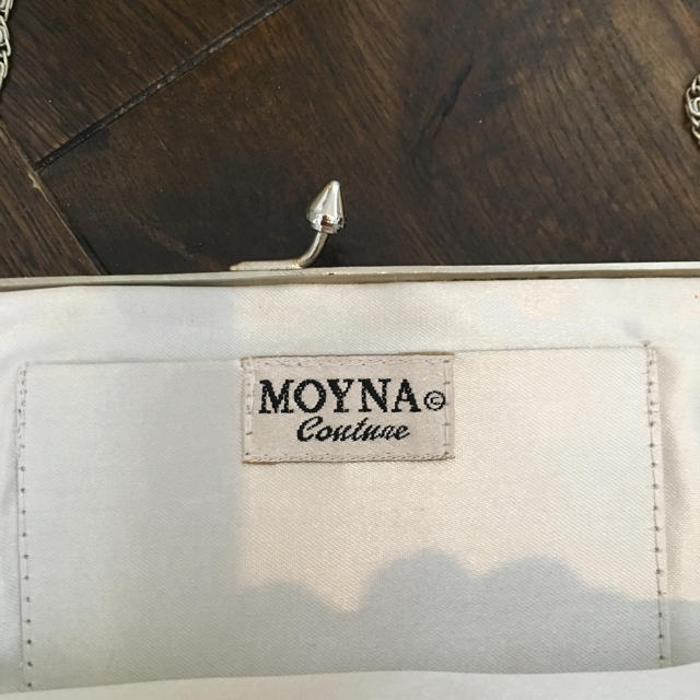 MOYNAフェザーバック レディースのバッグ(クラッチバッグ)の商品写真