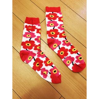 マリメッコ(marimekko)のmarimekko ウニッコ柄靴下(ソックス)