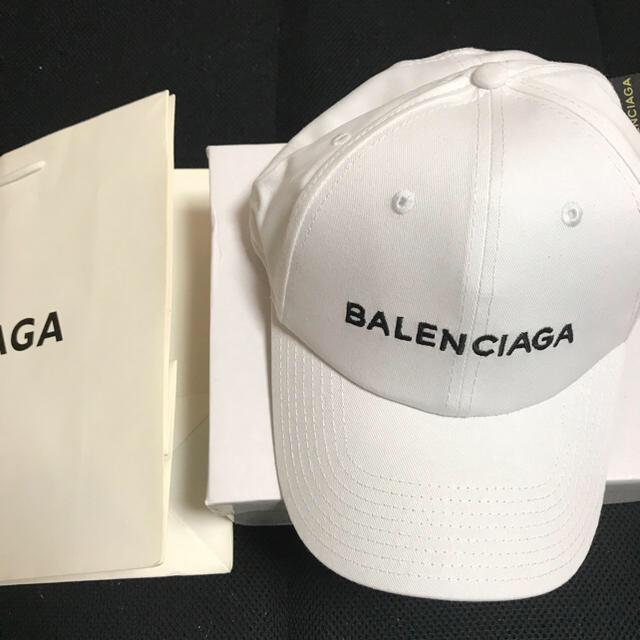 BALENCIAGA キャップ ホワイト