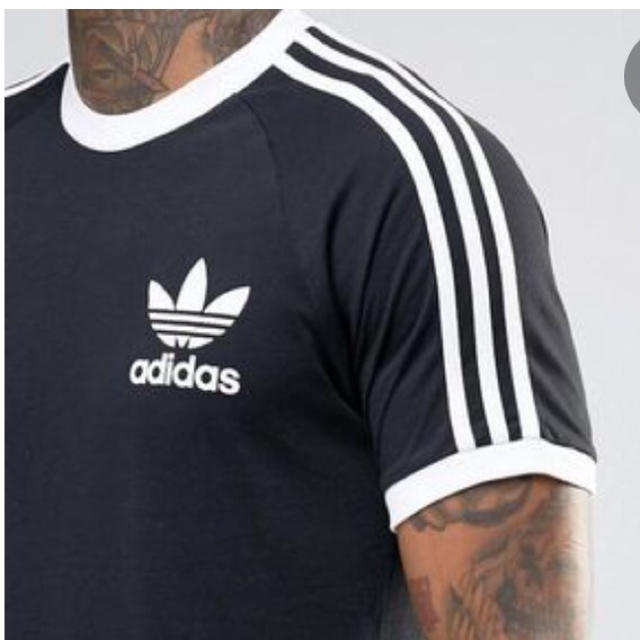 adidas(アディダス)の【新品】アディダス 3ストライプ Tシャツ XS メンズのトップス(Tシャツ/カットソー(半袖/袖なし))の商品写真