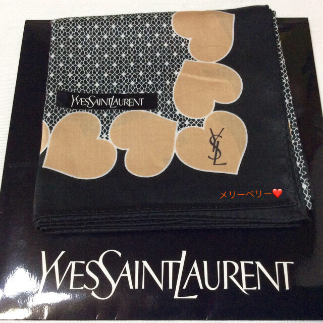 Saint Laurent(サンローラン)の【新品】❤️イヴサンローラン ハンカチ ❤︎黒色×ベージュハート❤︎✨ レディースのファッション小物(ハンカチ)の商品写真