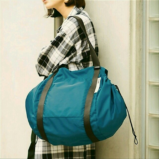 FELISSIMO(フェリシモ)のあかね様専用　色：グレー レディースのバッグ(リュック/バックパック)の商品写真