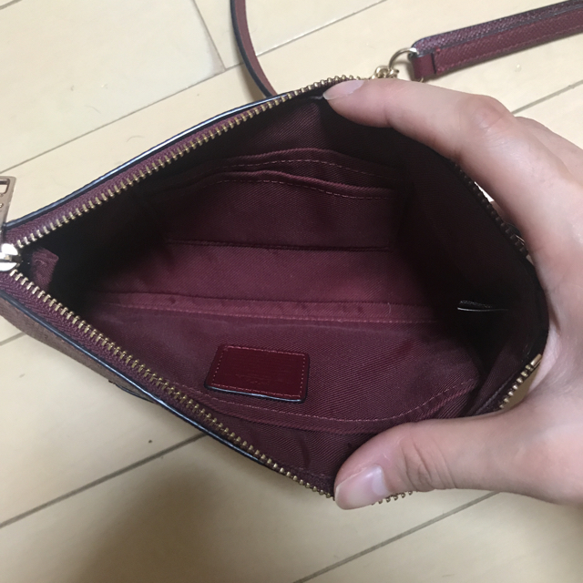 COACH(コーチ)のCOACH スウィングバッグ ワインレッド レディースのバッグ(リュック/バックパック)の商品写真