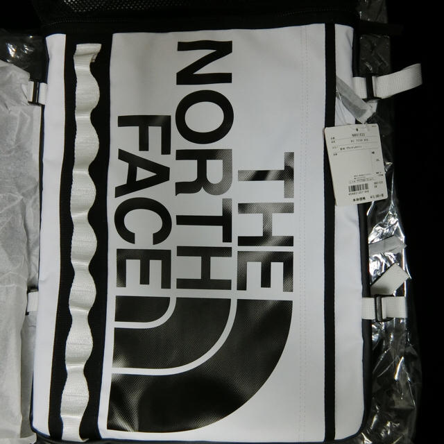 THE NORTH FACE(ザノースフェイス)のノースフェイス ヒューズボックス BW 新品 未使用 リュック NM81630 メンズのバッグ(バッグパック/リュック)の商品写真