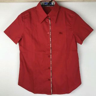 バーバリー(BURBERRY)の美品 BURBERRY BLUE LABEL 半袖シャツ レッド サイズ38(シャツ/ブラウス(半袖/袖なし))