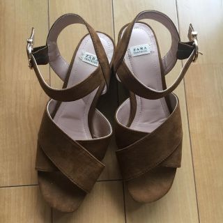 ザラ(ZARA)のZARA ザラ 新品 未使用 サンダル  ブラウン スエード 36(サンダル)