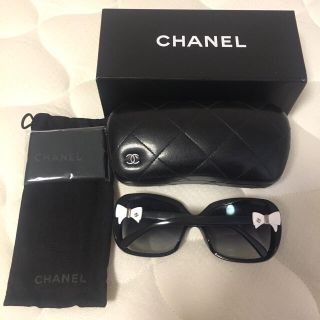 シャネル(CHANEL)のリボンサングラス♡白(サングラス/メガネ)