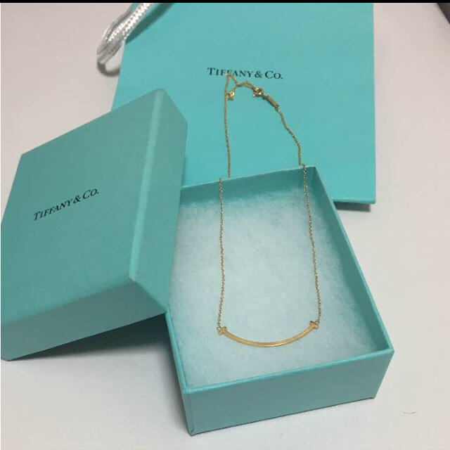 Tiffany & Co.(ティファニー)のティファニー スマイルペンダント レディースのアクセサリー(ネックレス)の商品写真