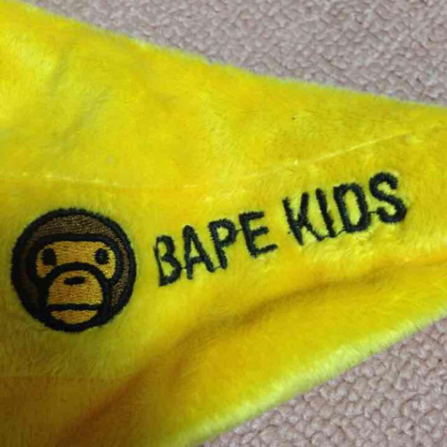 A BATHING APE(アベイシングエイプ)のマイロモコモコバナナショルダー キッズ/ベビー/マタニティのこども用バッグ(ポシェット)の商品写真