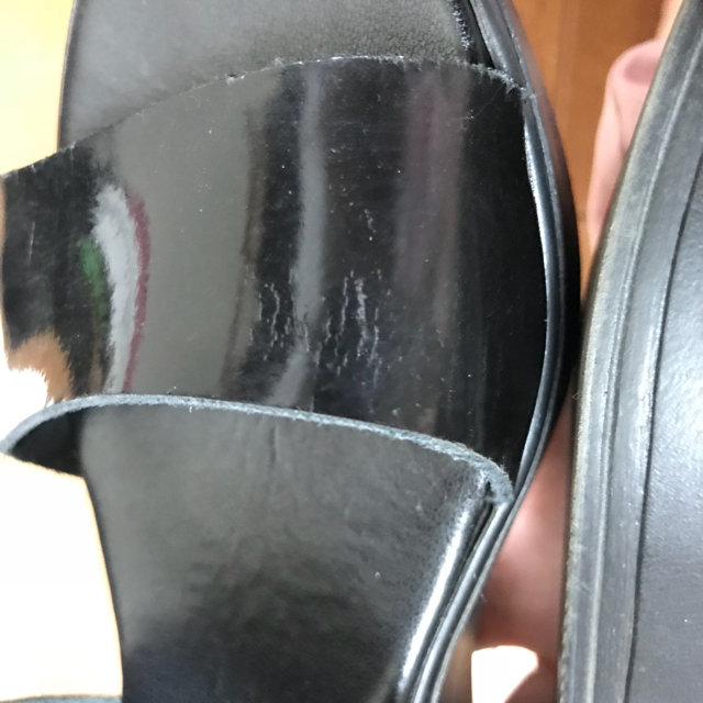 Kastane(カスタネ)のKastane エナメルサンダル レディースの靴/シューズ(サンダル)の商品写真