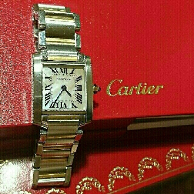 Cartier(カルティエ)の送料込み★Cartier★タンクフランセーズ★マザーオブパール★保障書付き★ レディースのファッション小物(腕時計)の商品写真