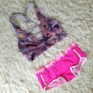 ヴィクトリアズシークレット(Victoria's Secret)のほっぴーさま専用♡　Victoria's Secret PINK  ブラレット(ブラ&ショーツセット)