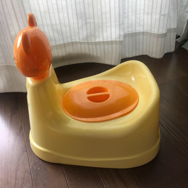 おまる キッズ/ベビー/マタニティのおむつ/トイレ用品(ベビーおまる)の商品写真