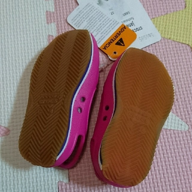 crocs(クロックス)のクロックス＊c4 キッズ/ベビー/マタニティのベビー靴/シューズ(~14cm)(サンダル)の商品写真