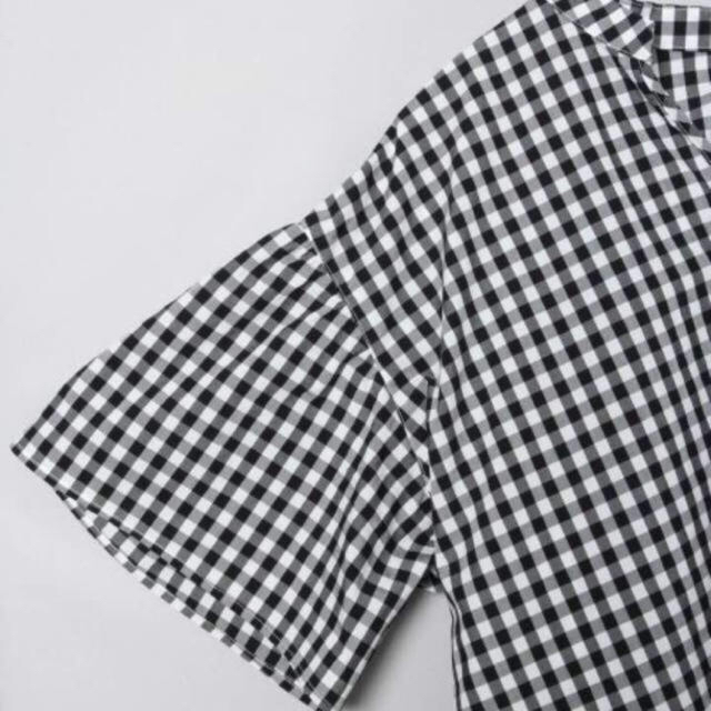 JEANASIS(ジーナシス)のジーナシス バックリボンシャツ 今季新品未使用品 レディースのトップス(シャツ/ブラウス(長袖/七分))の商品写真