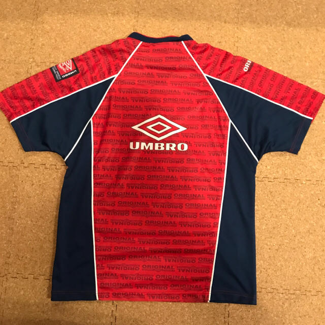 UMBRO(アンブロ)のUMBRO アンブロ Tシャツ スポーツ/アウトドアのサッカー/フットサル(ウェア)の商品写真