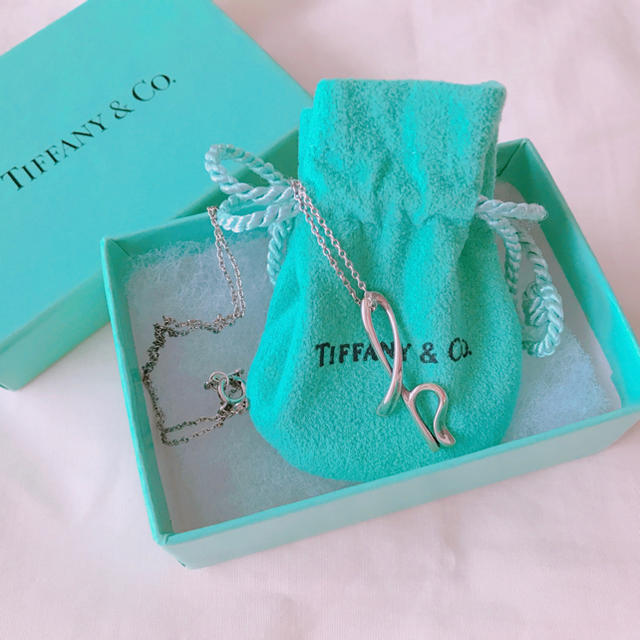 Tiffany & Co.(ティファニー)のtiffany シルバー イニシャル h ネックレス ティファニー レディースのアクセサリー(ネックレス)の商品写真