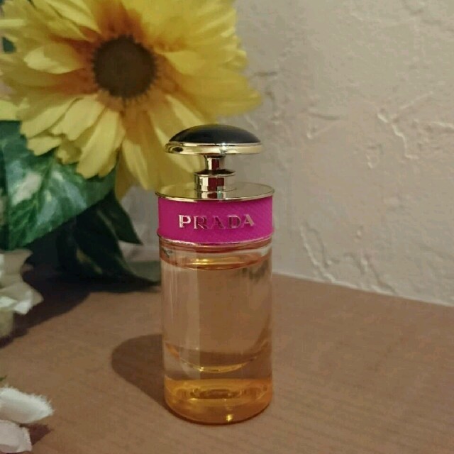 PRADA(プラダ)のプラダ 香水  7ml コスメ/美容の香水(香水(女性用))の商品写真