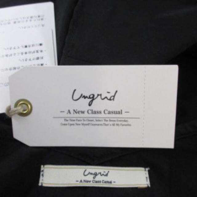 Ungrid(アングリッド)のサテンキャミトップスブラック レディースのトップス(キャミソール)の商品写真