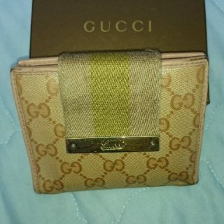 グッチ(Gucci)のGUCCI   折り財布   ピンク(財布)