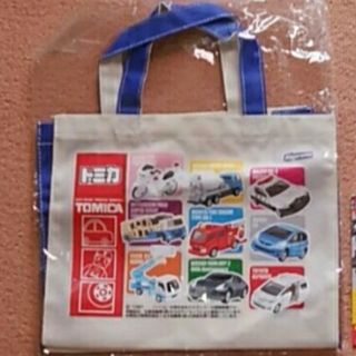 トミー(TOMMY)の【ミキキ様専用】トミカトートバッグ(キッズ/ファミリー)