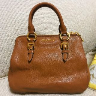 ミュウミュウ(miumiu)のMIUMIU♡マドラス2wayショルダーバッグ(ショルダーバッグ)