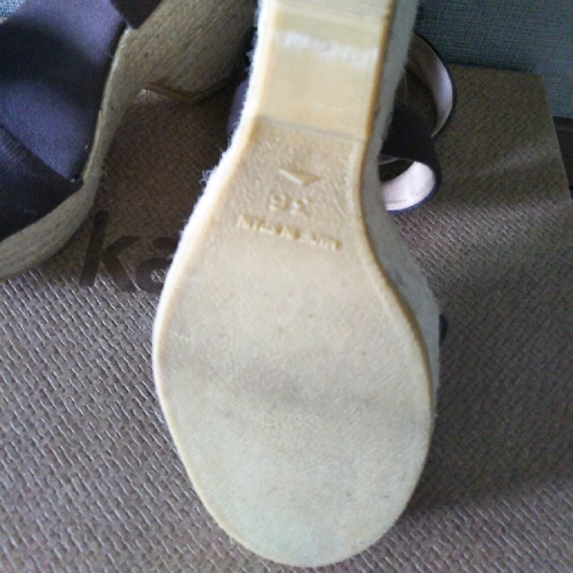 URBAN RESEARCH(アーバンリサーチ)のkanna　サンダル　36サイズ レディースの靴/シューズ(サンダル)の商品写真
