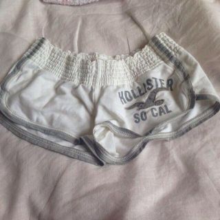 ホリスター(Hollister)のホリスター ショートパンツ(ショートパンツ)