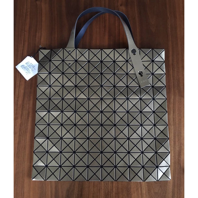 ISSEY MIYAKE(イッセイミヤケ)のBAOBAO イッセイミヤケ レディースのバッグ(トートバッグ)の商品写真