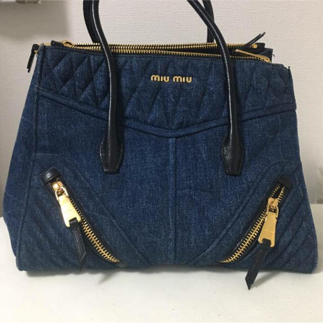 2022年のクリスマスの特別な衣装 miumiu - バッグ デニム miumiu
