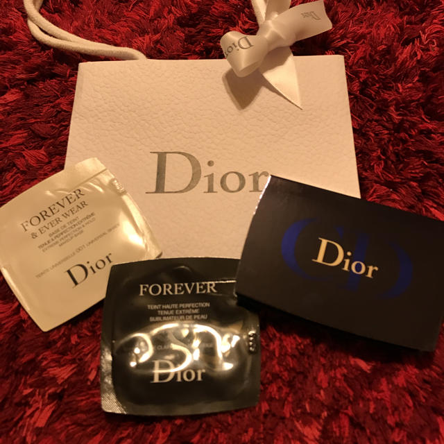 Christian Dior(クリスチャンディオール)の新品 ディオール サンプルセット♡ コスメ/美容のベースメイク/化粧品(ファンデーション)の商品写真