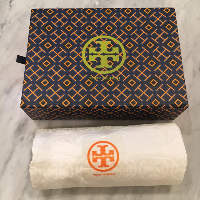 Tory Burch(トリーバーチ)の新品 未使用 トリーバーチ TORYBURCH 折りたたみ傘 傘 レディースのファッション小物(傘)の商品写真