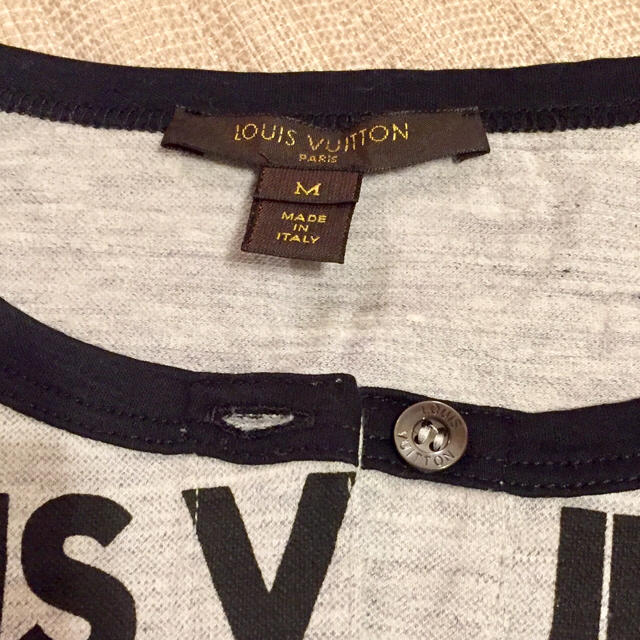 LOUIS VUITTON(ルイヴィトン)の★ユーヤさん専用★LOUIS BUITTON★Tシャツ★美品★ レディースのトップス(Tシャツ(半袖/袖なし))の商品写真